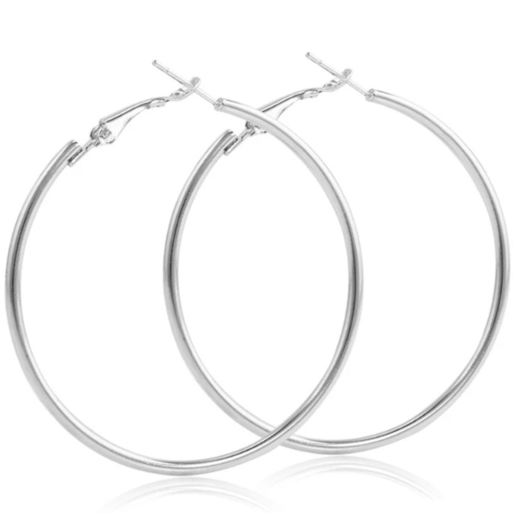 NEW๐๐BIG๐SILVERY HOOPS๐๐SIMPLE MODERN AWESOME - Picture 1 of 8